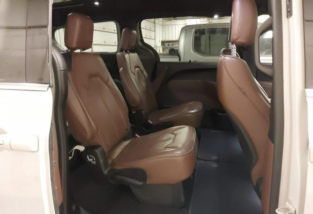 Chrysler Pacifica cena 58000 przebieg: 93808, rok produkcji 2020 z Żabno małe 56